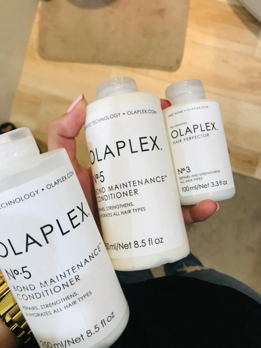 de6b6933-41b3-48e8-88e2-2454435360d2_r-olaplex-no-5-bond-maintenance-conditioner-odzywka-regenerujaco-odbudowujaca-250-ml.jpg