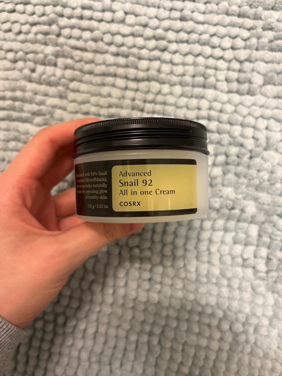 55f926ef-551d-49bd-8ecc-3328c06ea0d1_r-krem-cosrx-advanced-snail-92-all-in-one-cream-ze-sluzem-slimaka-na-dzien-i-noc-100ml.jpg